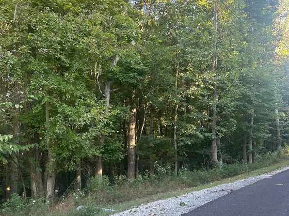 Woodfield Ests, Cadiz, KY 42211