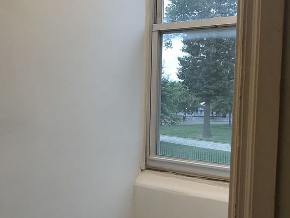 5th image of 284 Suydam St #2A