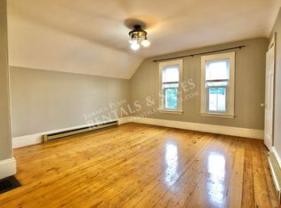 34 Amherst St APT 3, Roslindale, MA 02131