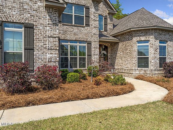 3rd image of 303 Pine Trace Ln