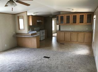 916 Turney Ln, Smithville, TX 78957