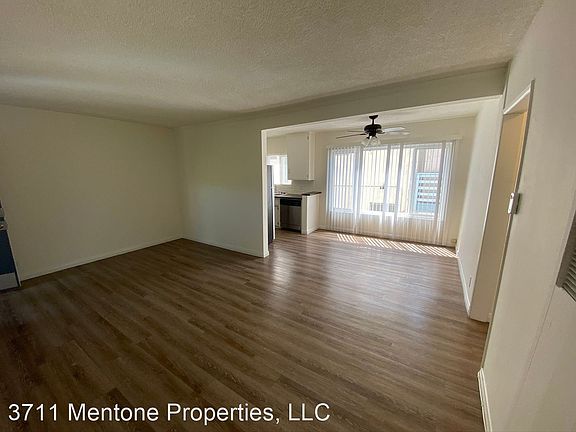 5th image of 3711 Mentone Ave #4