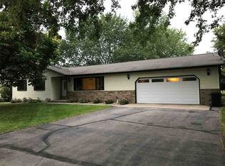 2150 Jelinski Cir, Plover, WI 54467