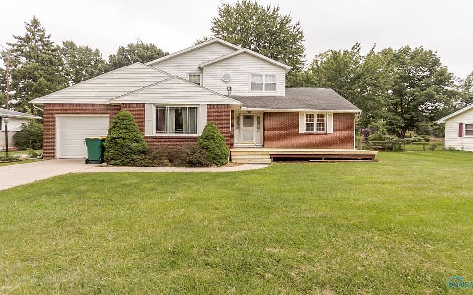 1st image of 634 Valley Dr