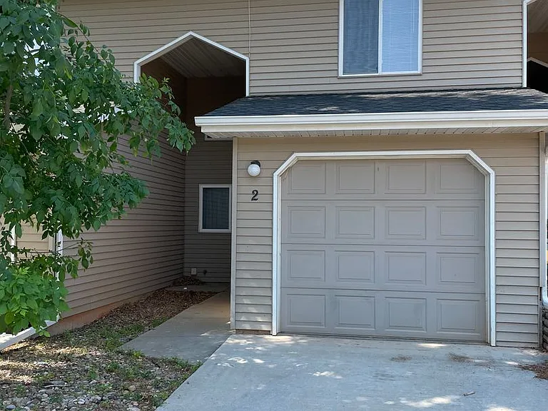 1801 Red Dale Dr — Photo 1