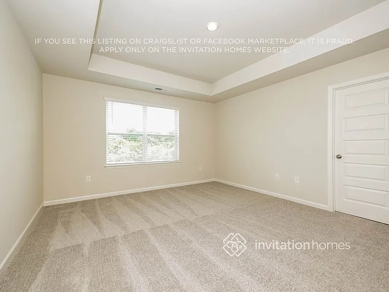 1011 Legacy Ct — Photo 10