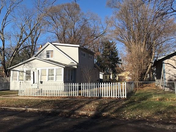 2nd image of 221 Parker Ave