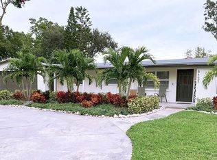 4127 Harrisburg St NE, Saint Petersburg, FL 33703