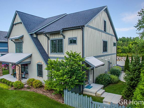 2nd image of 2274 New Town Dr NE #65