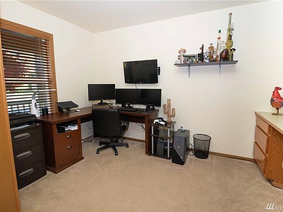 5th image of 16726 14th Avenue Ct S