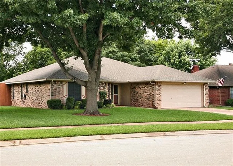 3 bed, 1552 sqft, $2,100 — Photo 3
