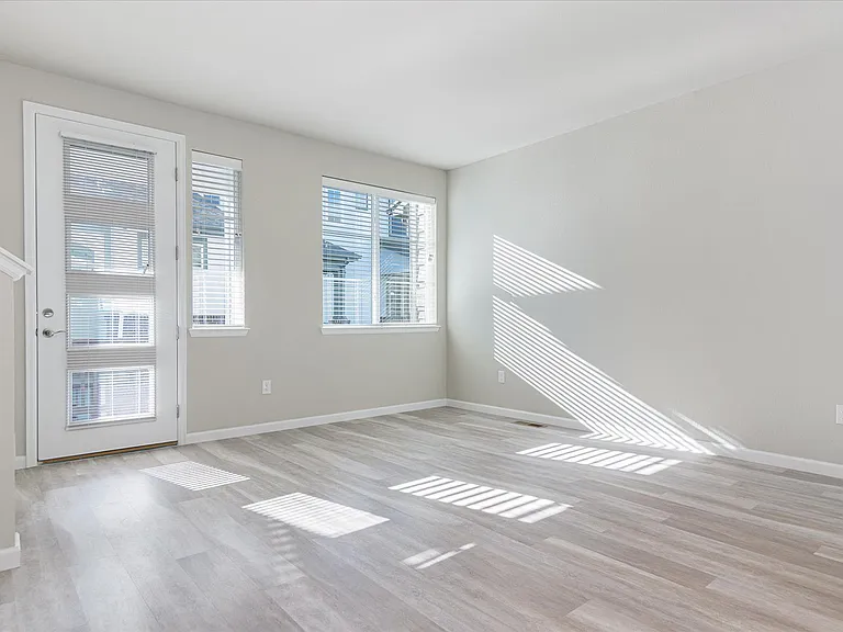 1380 Hoyt St #4 — Photo 7