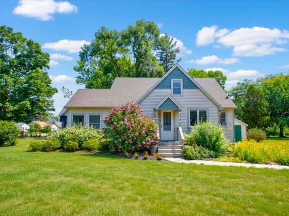 439 Plasman Ave, Holland, MI 49423