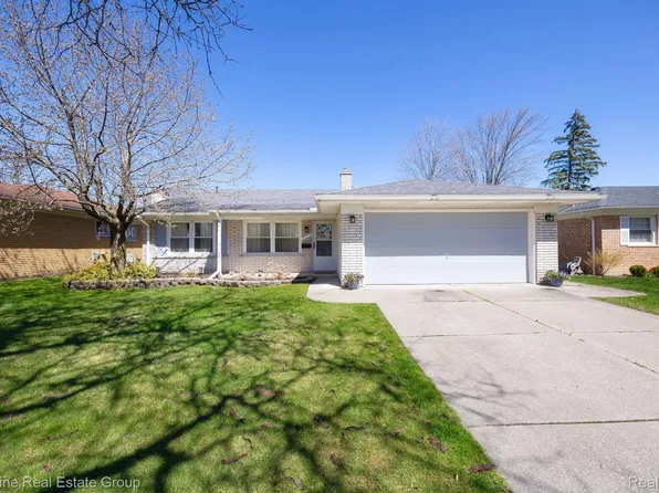 36274 Lyndon St, Livonia, MI 48154