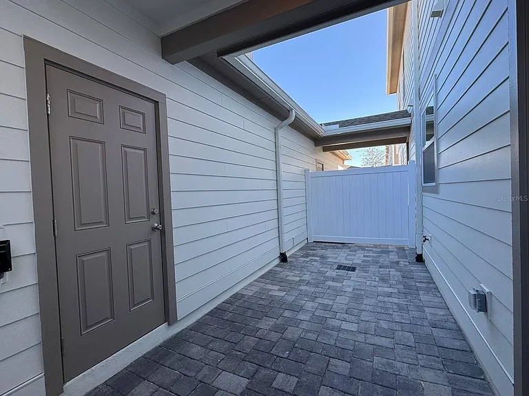 6467 Trailblaze Bnd — Photo 28