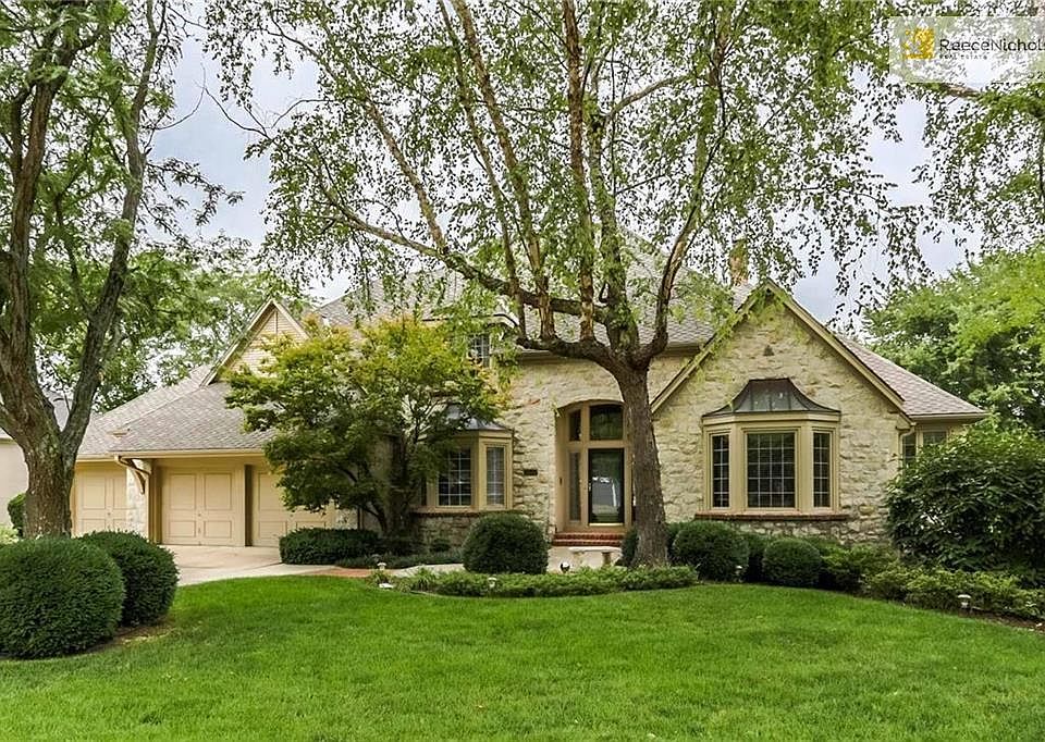 Stunning 1 1/2 story in the heart of Cedar Creek subdivision