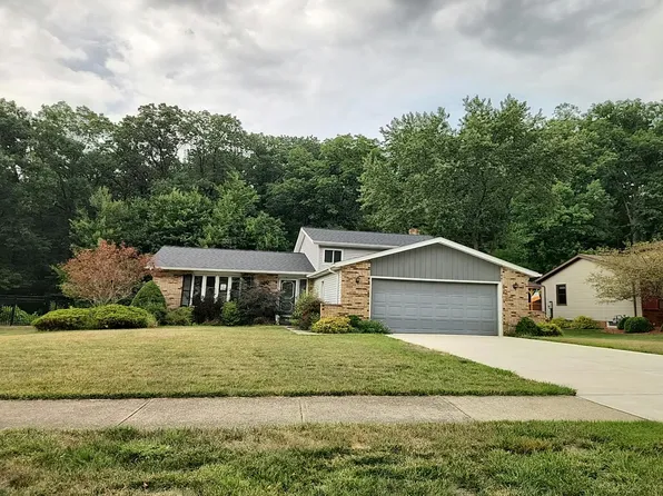 5602 Ely Vista Dr, Parma, OH 44129