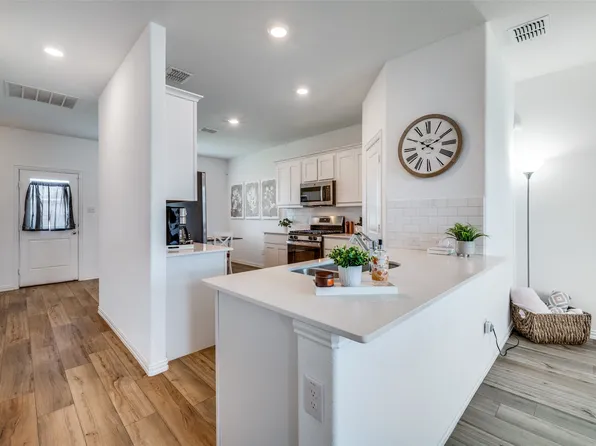 704 Chip St, Little Elm, TX 75068