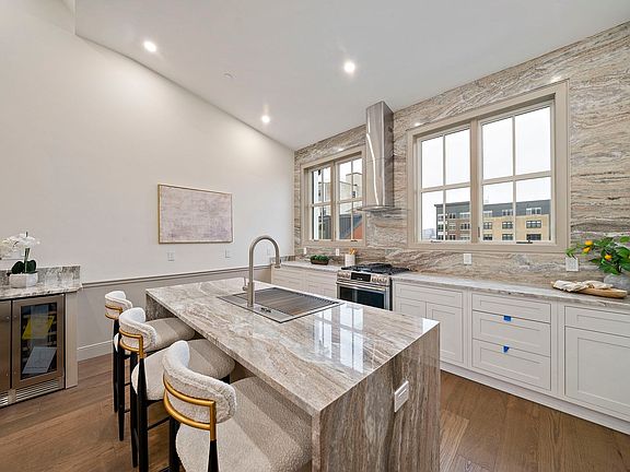 3rd image of 4 Haynes St #4