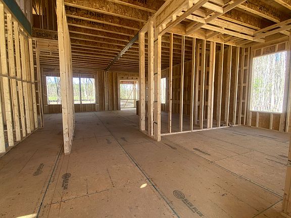Foyer dining room