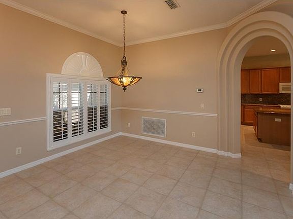 3rd image of 1508 Johns Cove Ln