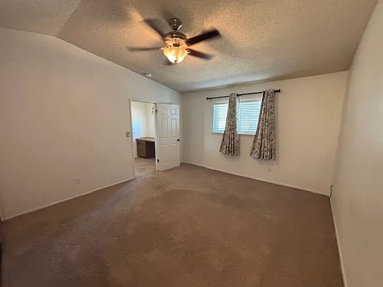 2150 W Hamilton Ave — Photo 13