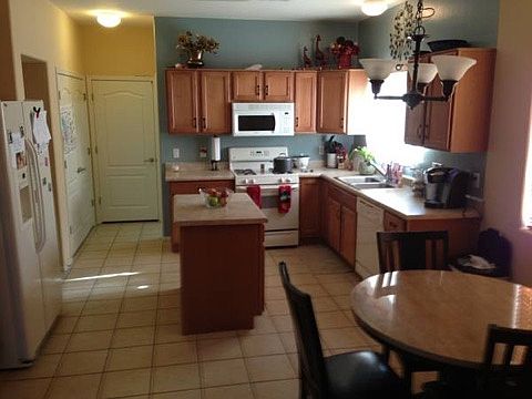 3rd image of 11576 W Stone Hearth St