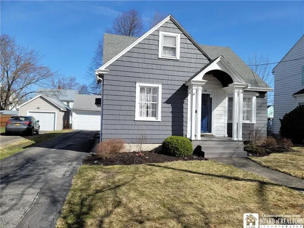 30 Hazeltine Ave, Jamestown, NY 14701