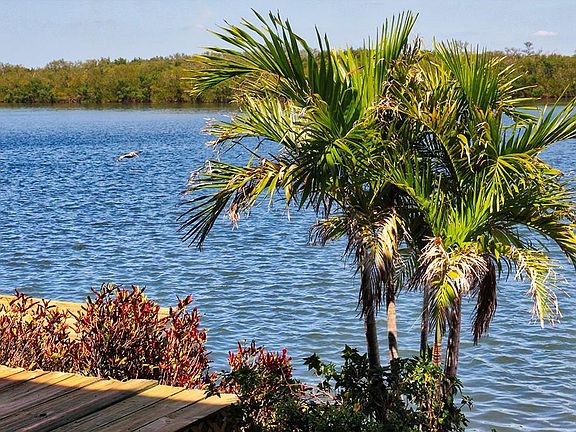 4th image of 809 Bahia Del Sol Dr Unit D