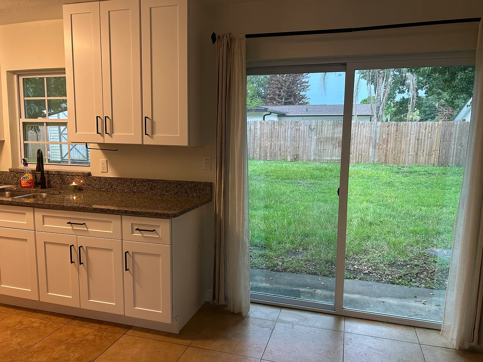 3 bed, 1344 sqft, $2,150 — Photo 2