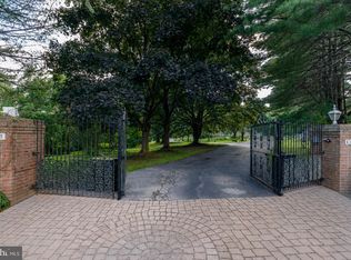 1135 Romsey Dr, Blue Bell, PA 19422
