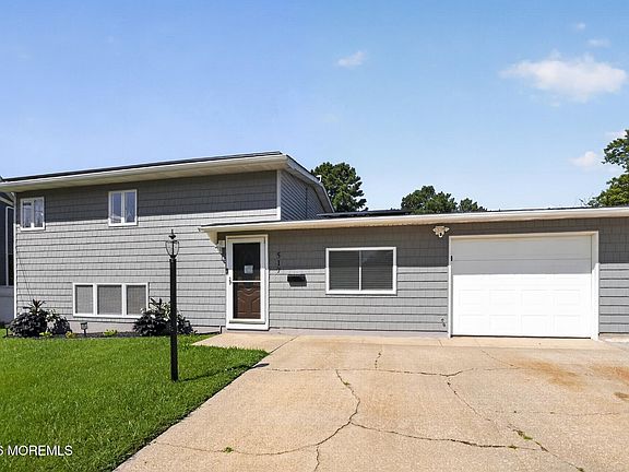 2nd image of 517 Alfred Road