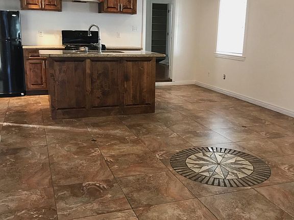 2nd image of 240 S Avenue 54