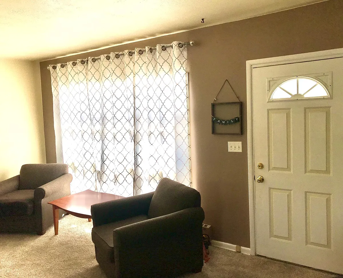 Freshly painted accent walls in Living Room, Dining Room, and Kitchen - Donlar St