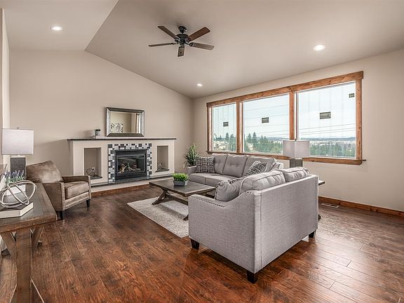 5th image of 4921 E 16th Ln