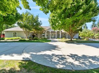 10691 E Tulare Ave, Sanger, CA 93657