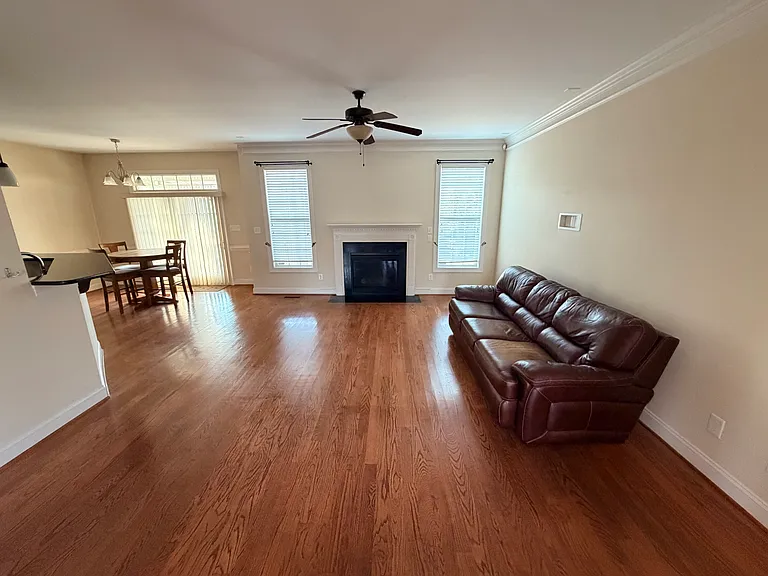 2712 Plum Ridge Rd — Photo 7