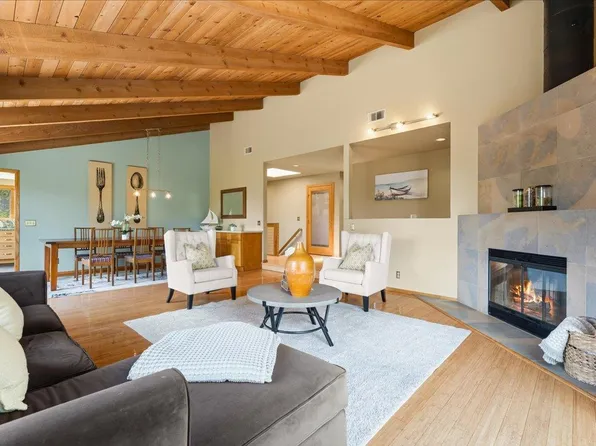 22213 Quinterno Ct, Cupertino, CA 95014