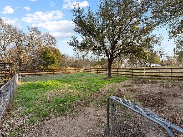 1060L Great Oaks — Photo 67
