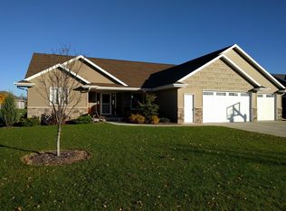 4390 N Star Point Ln, Appleton, WI 54913