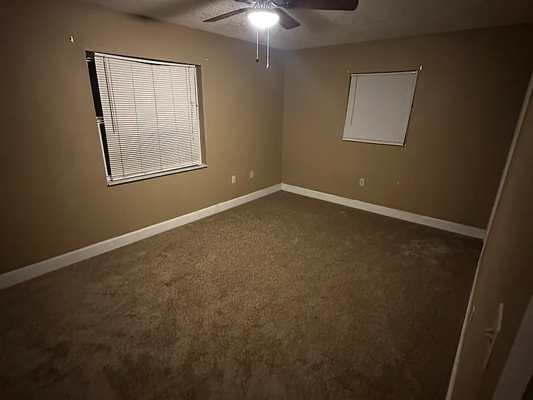 2117 Harlem Ave — Photo 11