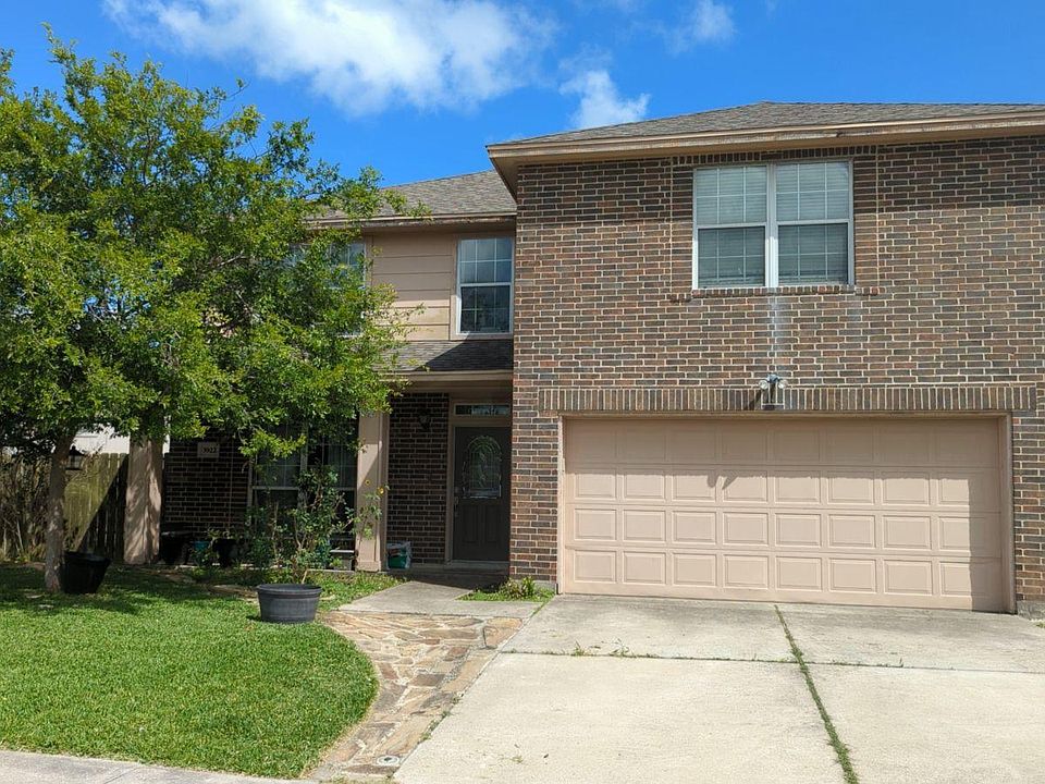 1st image of 3922 Accrington Ct