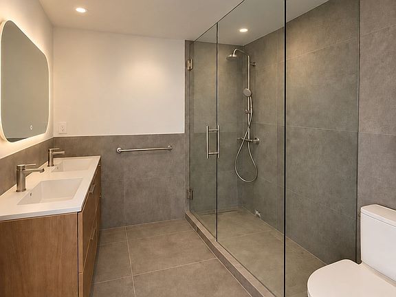 2nd image of 27 Kenilworth St #9