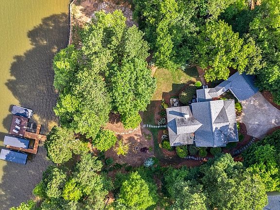 5th image of 1671 Northwoods Dr