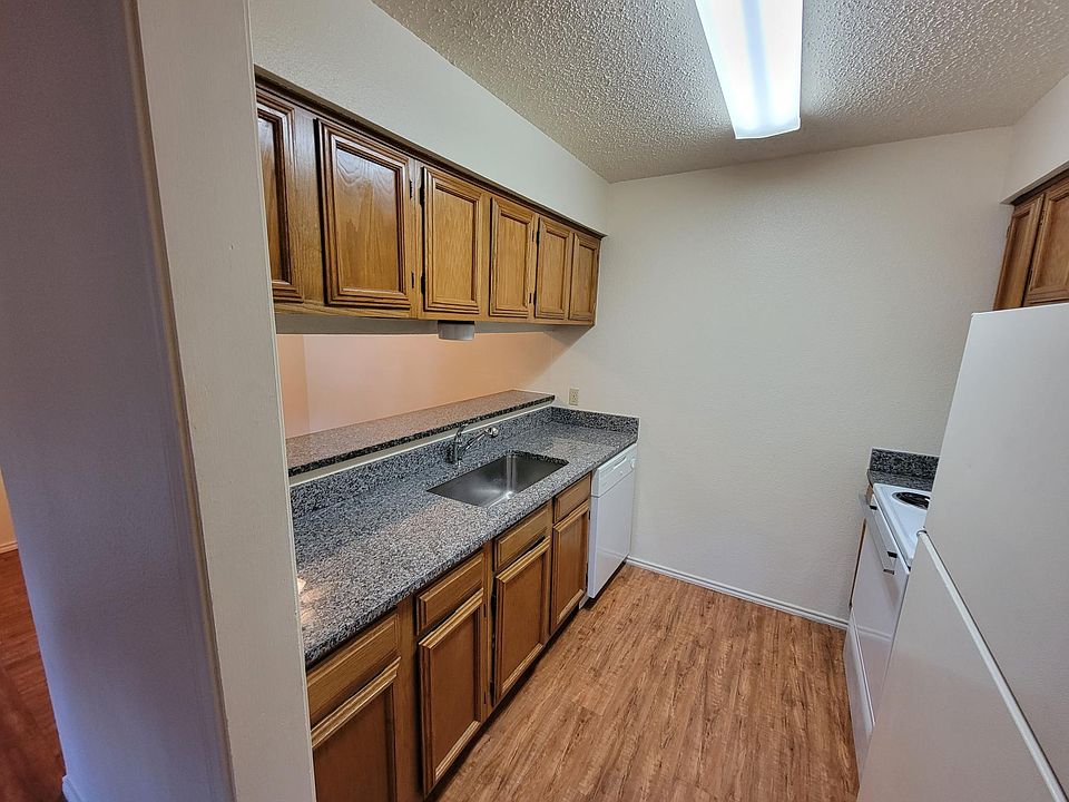 1st image of 620 Linda Dr
