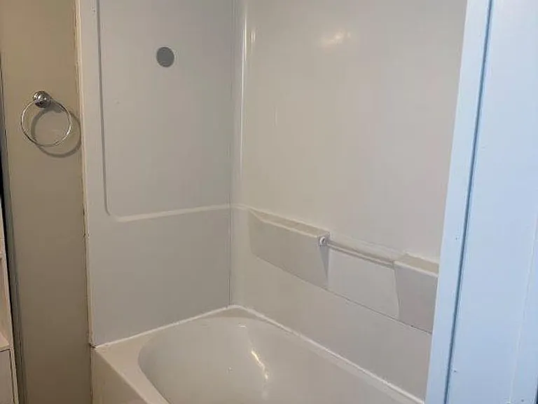 457 N Pitt St — Photo 31