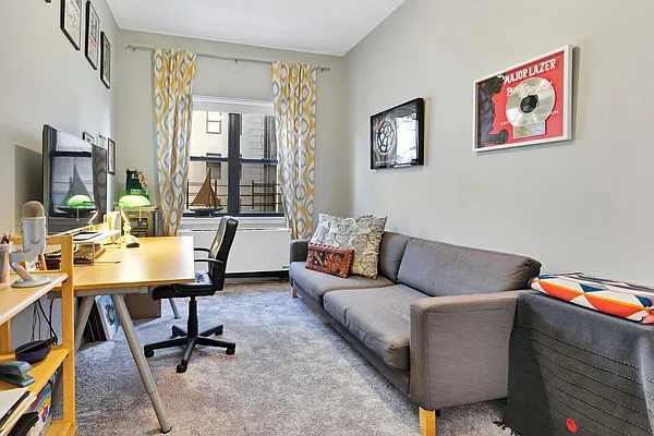 Rented by Cooper & Cooper Real Estate | media 17