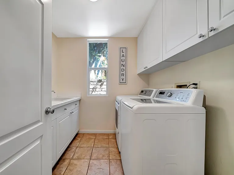 19301 Lavi Ct — Photo 27