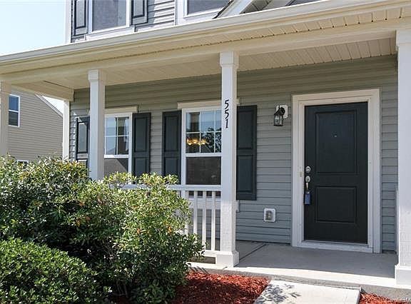 3rd image of 551 Dalkeith Ave