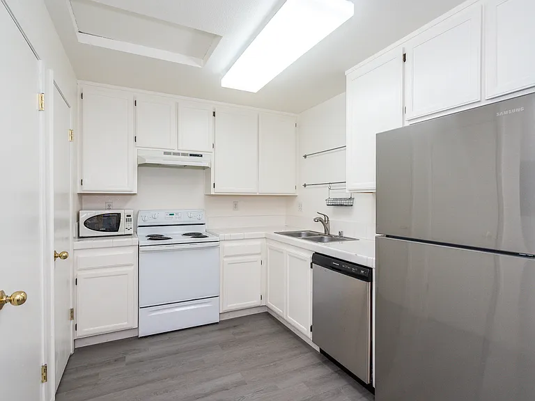 2780 Stony Point Rd #2 — Photo 7